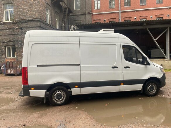 2021 Mercedes-Benz Sprinter, белый, 4800000 рублей - вид 9