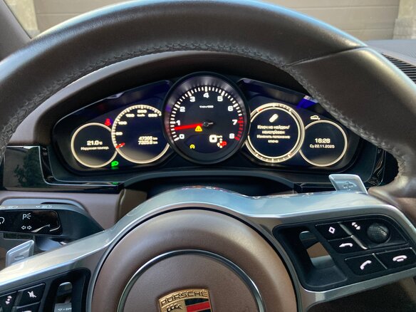 2020 Porsche Cayenne III, серый, 8200000 рублей - вид 8