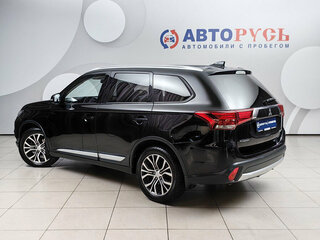2018 Mitsubishi Outlander III Рестайлинг 3, чёрный, 1899000 рублей, вид 2