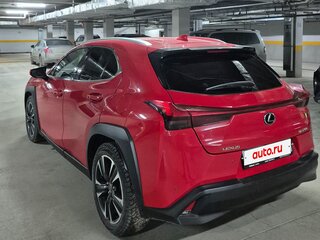 2019 Lexus UX 200 I, красный, 3250000 рублей, вид 5