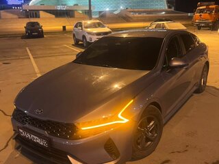 2020 Kia K5 III, серый, 1749000 рублей, вид 1