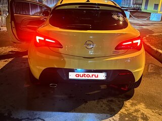 2012 Opel Astra GTC J Рестайлинг, жёлтый, 900000 рублей, вид 5