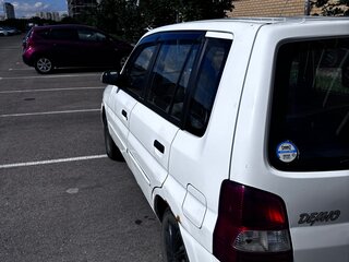 2000 Mazda Demio I (DW), белый, 230000 рублей, вид 3