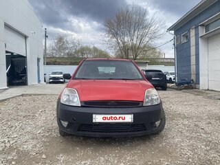 2003 Ford Fiesta Mk5, красный, 185000 рублей, вид 2
