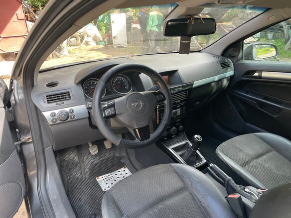 2008 Opel Astra GTC H Рестайлинг, серый, 450000 рублей - вид 8