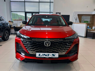 2025 Changan UNI-S I, красный, 3179900 рублей, вид 2