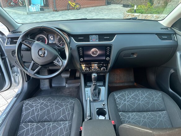 2019 Skoda Octavia III (A7) Рестайлинг, серебристый, 2149000 рублей - вид 11