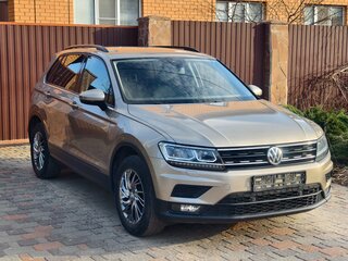 2020 Volkswagen Tiguan II, бежевый, 2500000 рублей, вид 4
