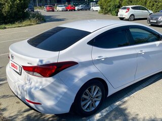 2015 Hyundai Elantra V (MD) Рестайлинг, белый, 1650000 рублей, вид 2