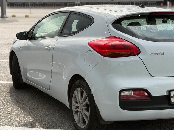 2013 Kia Ceed II, белый - вид 12