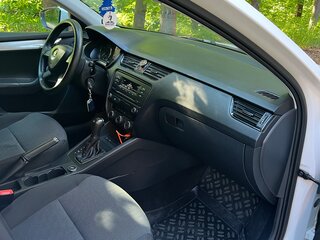 2014 Skoda Octavia III (A7), белый, 790000 рублей, вид 4