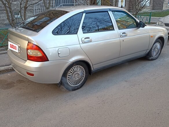 2010 Lada (ВАЗ) Priora I, серебристый, 290000 рублей
