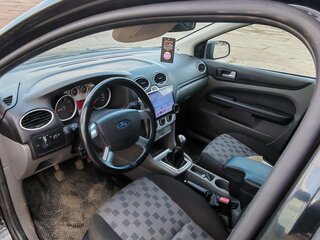 2009 Ford Focus II Рестайлинг, чёрный, 470000 рублей, вид 4