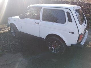 2012 Lada (ВАЗ) 2121 (4x4) I Рестайлинг, белый, 500000 рублей, вид 3