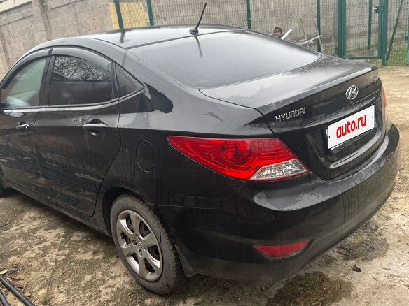 2012 Hyundai Solaris I, чёрный, 690000 рублей - вид 3