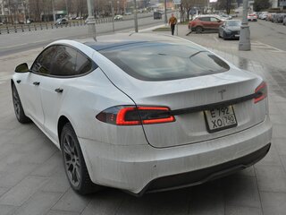 2022 Tesla Model S Long Range I Рестайлинг 2, белый, 7000000 рублей, вид 2