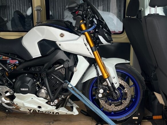 2018 Yamaha MT-09 (FZ-09), белый, 800000 рублей - вид 25