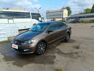 2018 Volkswagen Polo V Рестайлинг, коричневый, 1350000 рублей, вид 1
