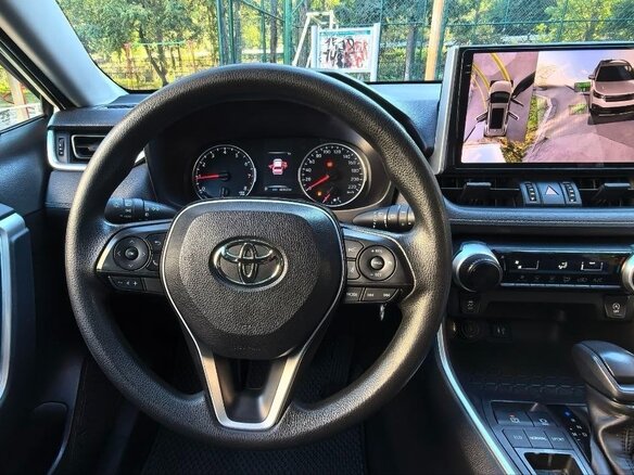 2020 Toyota RAV4 V (XA50), белый - вид 21