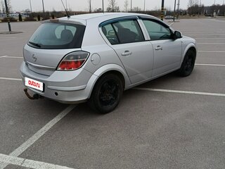 2011 Opel Astra H Рестайлинг, серебристый, 300000 рублей, вид 4