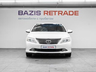2013 Toyota Camry VII (XV50), белый, 1580000 рублей, вид 2