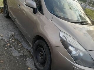 2010 Renault Scenic III, бежевый, 640000 рублей, вид 3