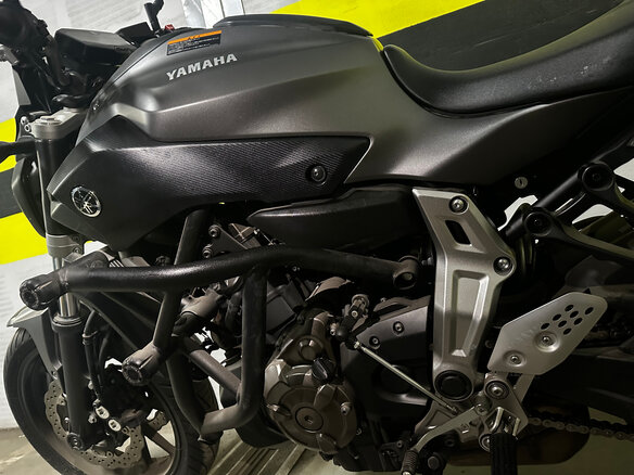 2015 Yamaha MT-07 (FZ-07), серый, 639000 рублей - вид 3