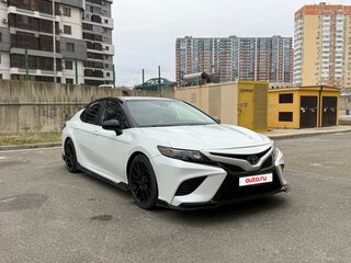 2019 Toyota Camry US Market VIII (XV70), белый, 3100000 рублей, вид 4