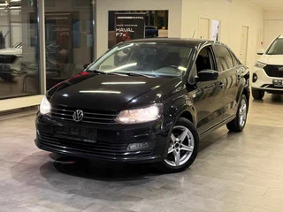 2015 Volkswagen Polo V Рестайлинг, чёрный, 819000 рублей, вид 1