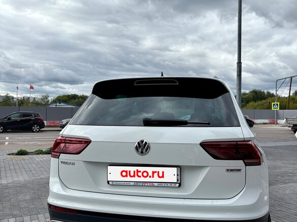 2019 Volkswagen Tiguan II, белый, 3300000 рублей - вид 5