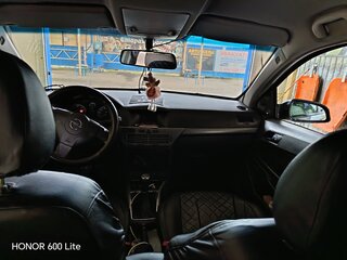 2004 Opel Astra H, серебристый, 300000 рублей, вид 4