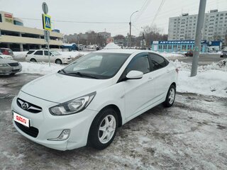 2011 Hyundai Solaris I, белый, 600000 рублей, вид 1