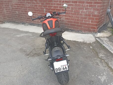 2023 Triumph Trident 660, оранжевый, 760000 рублей, вид 4