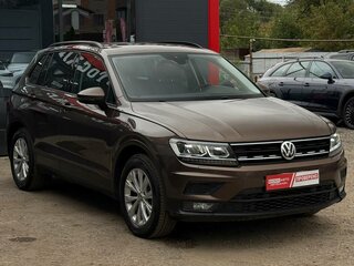 2019 Volkswagen Tiguan II, коричневый, 1780000 рублей, вид 2