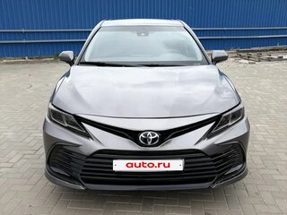 2020 Toyota Camry US Market VIII (XV70), серый, 2650000 рублей, вид 2