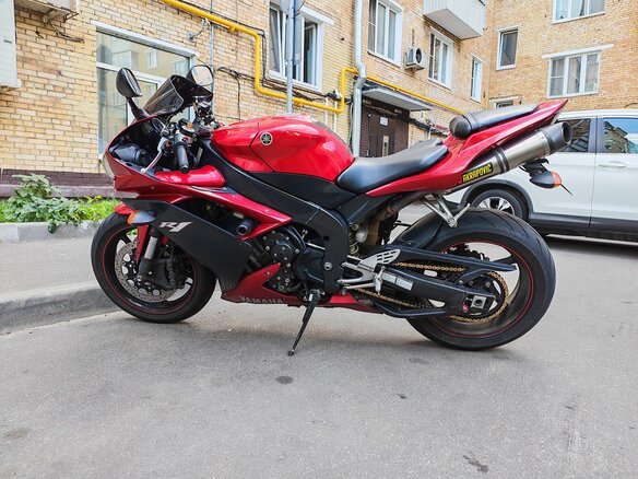 2007 Yamaha YZF-R1, красный, 850000 рублей - вид 1