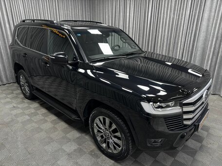 2022 Toyota Land Cruiser 300 Series, чёрный, 10500000 рублей, вид 2