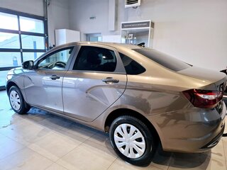 2026 Lada (ВАЗ) Vesta I Рестайлинг (NG), коричневый, 1684500 рублей, вид 2