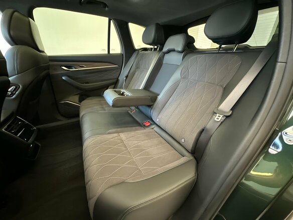 2026 Geely Monjaro, зелёный - вид 13