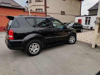2008 SsangYong Rexton II, чёрный, 850000 рублей, вид 4