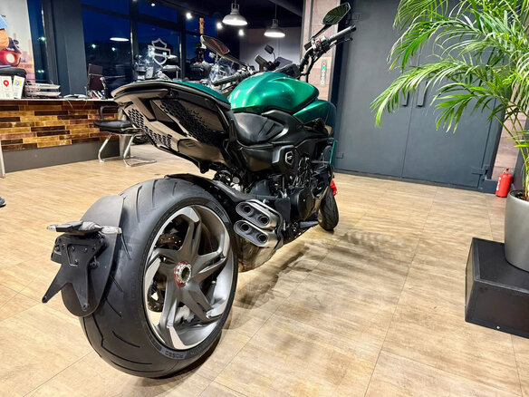 2024 Ducati Diavel, зелёный, 6950000 рублей - вид 5