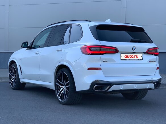 2019 BMW X5 M50d IV (G05/G18), белый, 5109360 рублей - вид 1