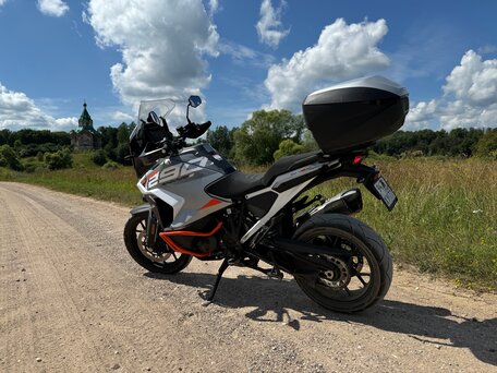 2023 KTM 1290 Super Adventure S, серый, 2000000 рублей, вид 3