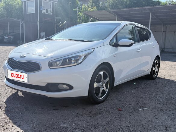 2015 Kia Ceed II, белый - вид 1