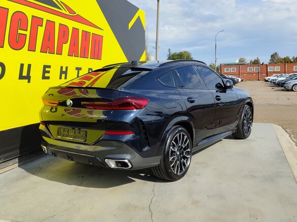 2025 BMW X6 30d III (G06) Рестайлинг, чёрный, 15500000 рублей - вид 8