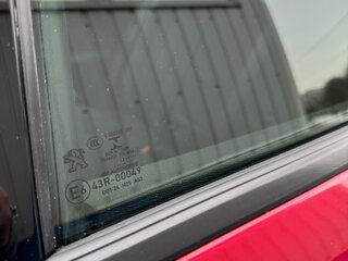 2020 Peugeot 3008 II, красный, 1799000 рублей, вид 4