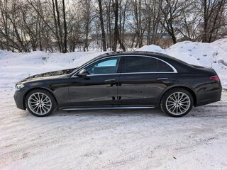 2021 Mercedes-Benz S-Класс 450 4MATIC VII (W223), чёрный, 15000000 рублей, вид 2