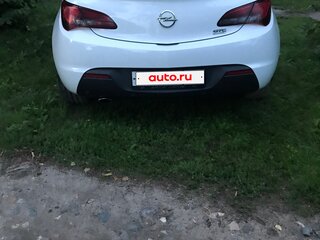 2012 Opel Astra GTC J Рестайлинг, белый, 750000 рублей, вид 4