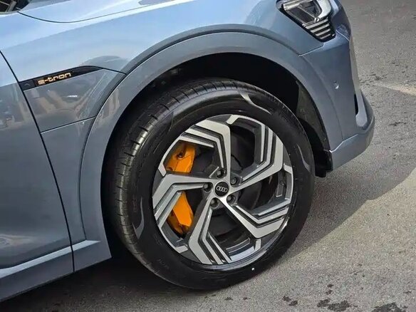 2026 Audi Q2 L e-tron I Рестайлинг, голубой, 4999666 рублей - вид 20
