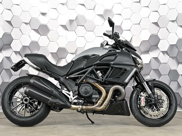 2012 Ducati Diavel, чёрный, 829000 рублей - вид 2